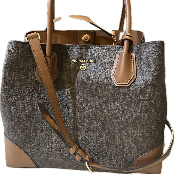 Michael Kors Purse - Picture 1 of 15